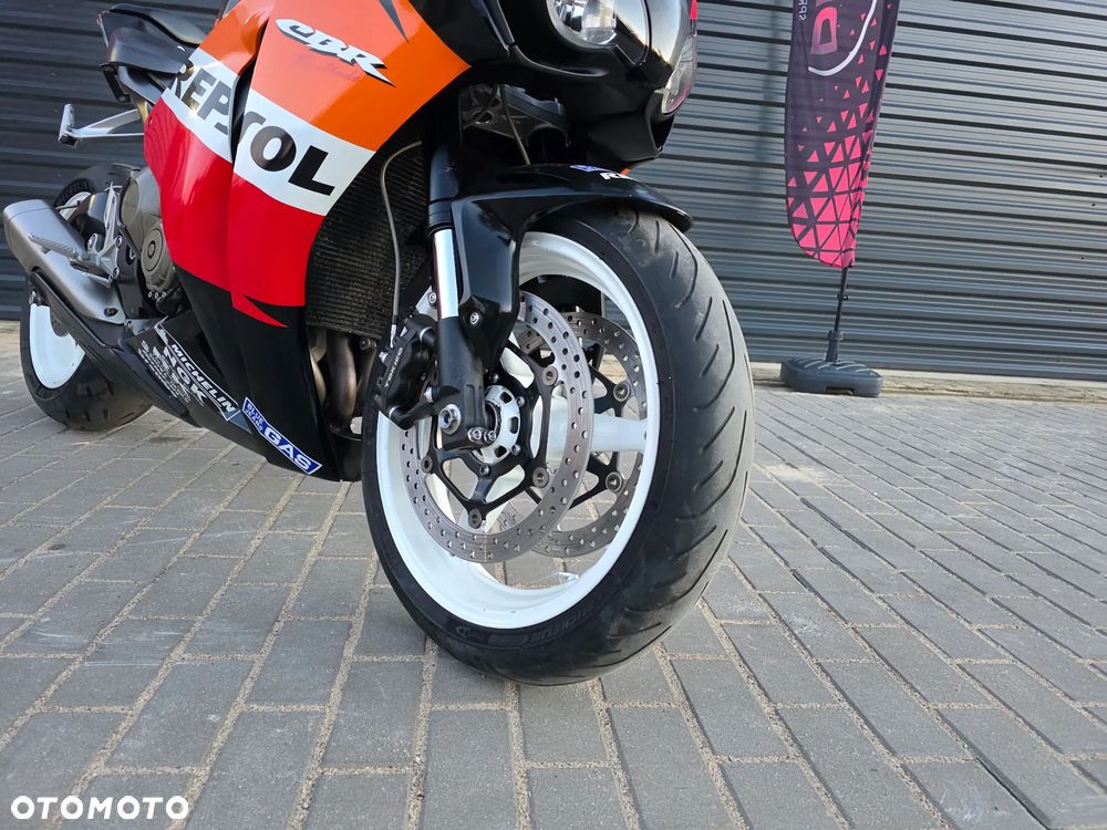 Honda CBR - 14