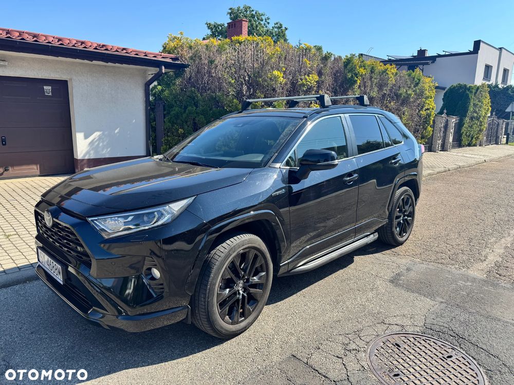 Toyota RAV4 - 1