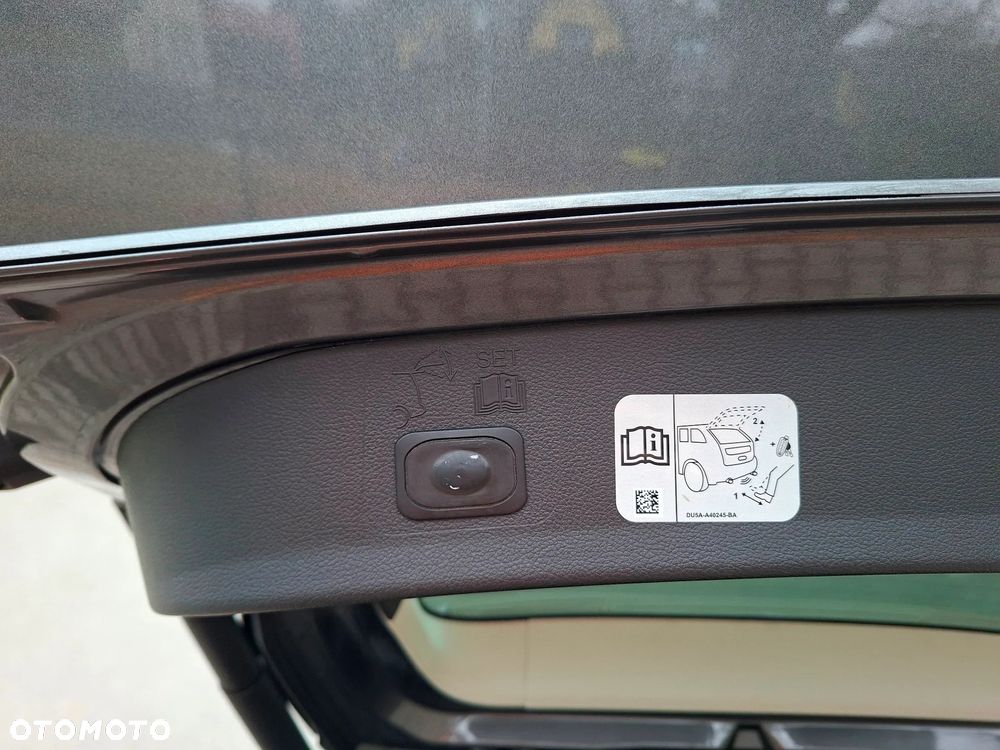 Ford Kuga 2.0 TDCi AWD Titanium - 23