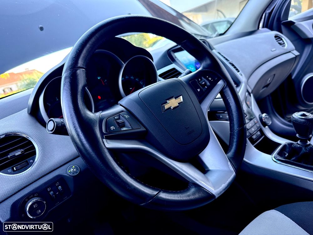Chevrolet Cruze 1.6 LS - 45