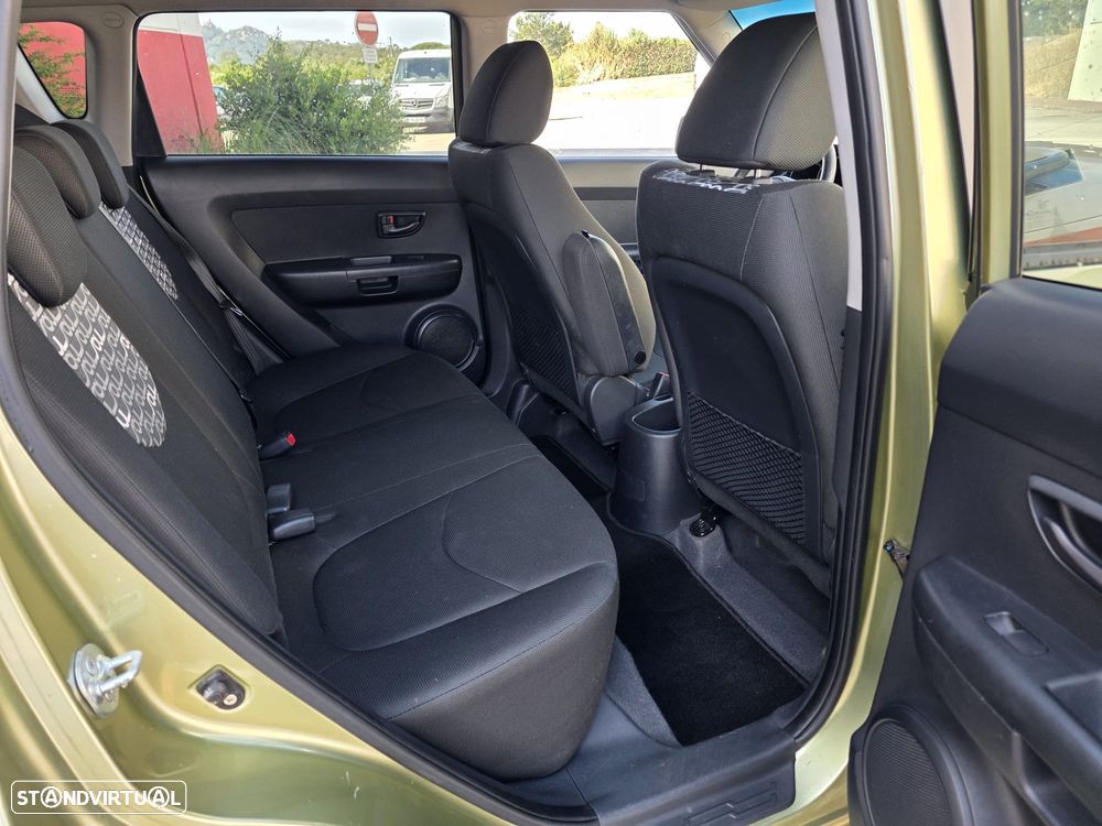 Kia Soul 1.6 CRDi EX - 10