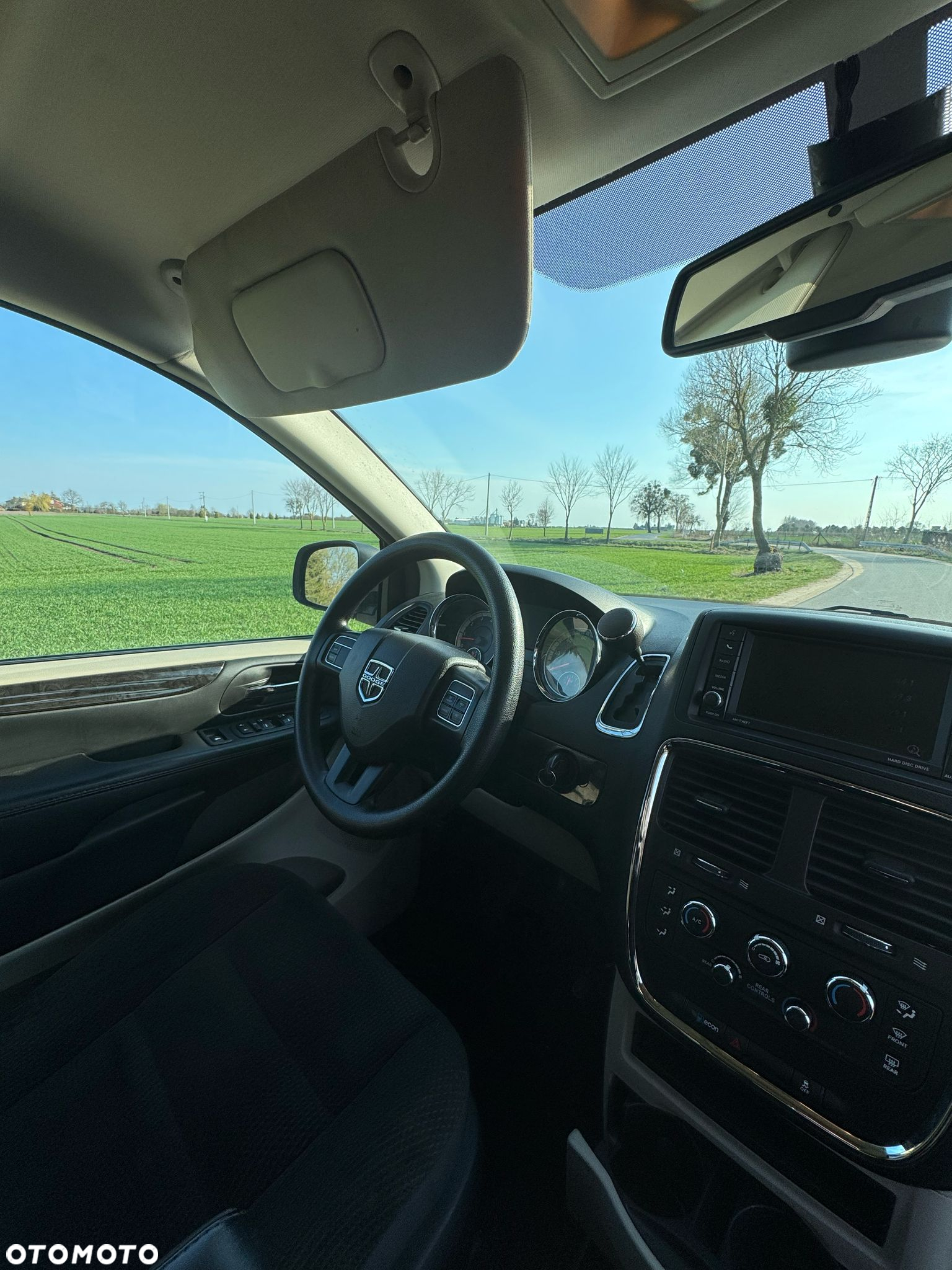 Dodge Grand Caravan - 7