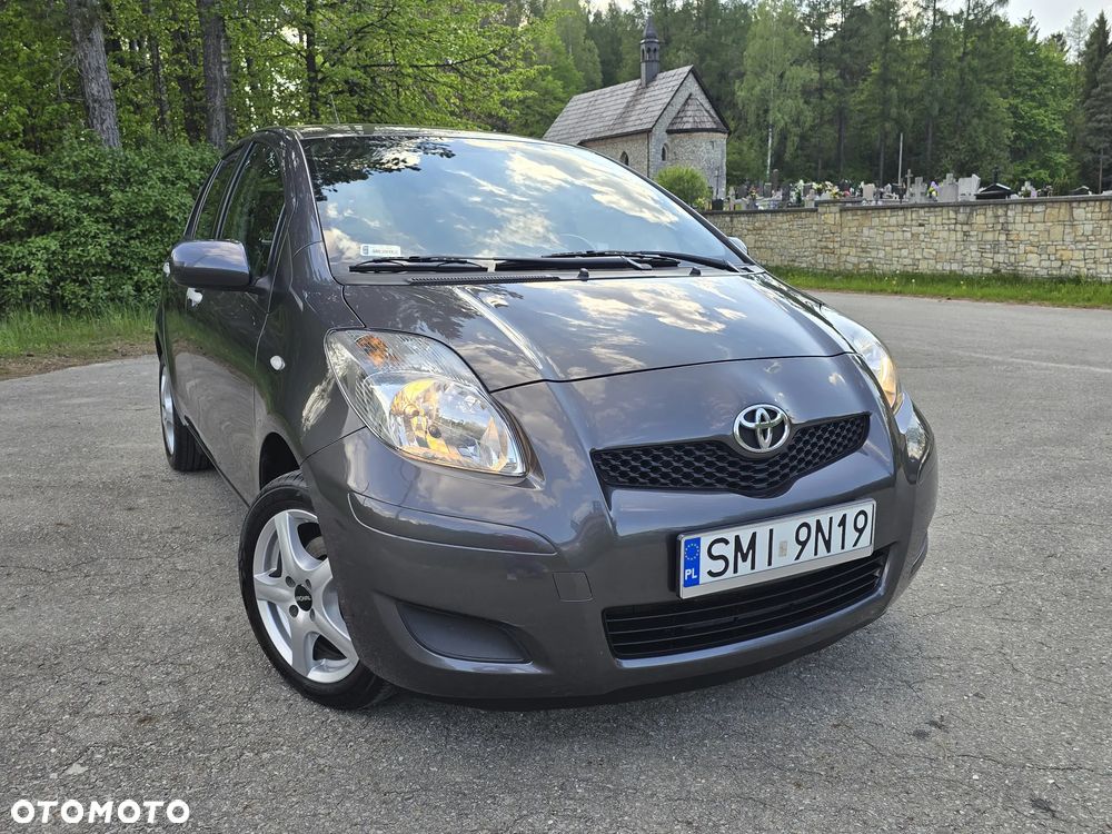 Toyota Yaris 1.33 Luna - 1