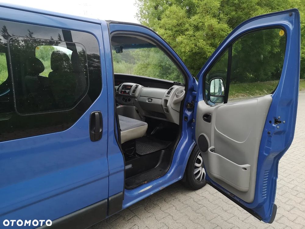 Renault Trafic - 11