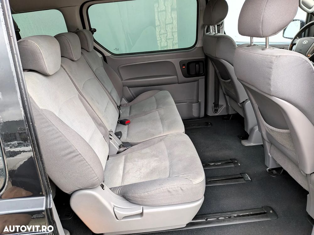 Hyundai H-1 2.5 CRDi Travel Comfort - 17