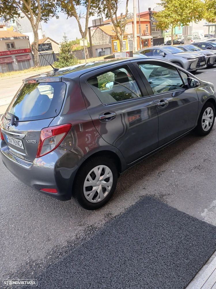 Toyota Yaris 1.0 VVT-i Comfort+Navi - 4
