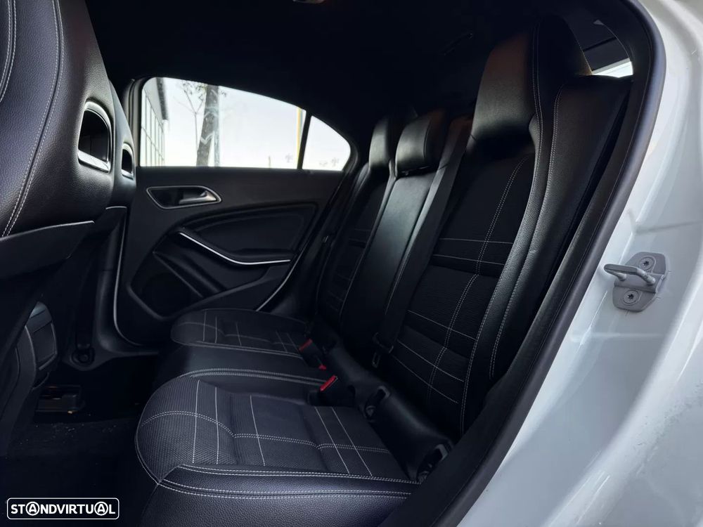 Mercedes-Benz A 180 d Urban - 31