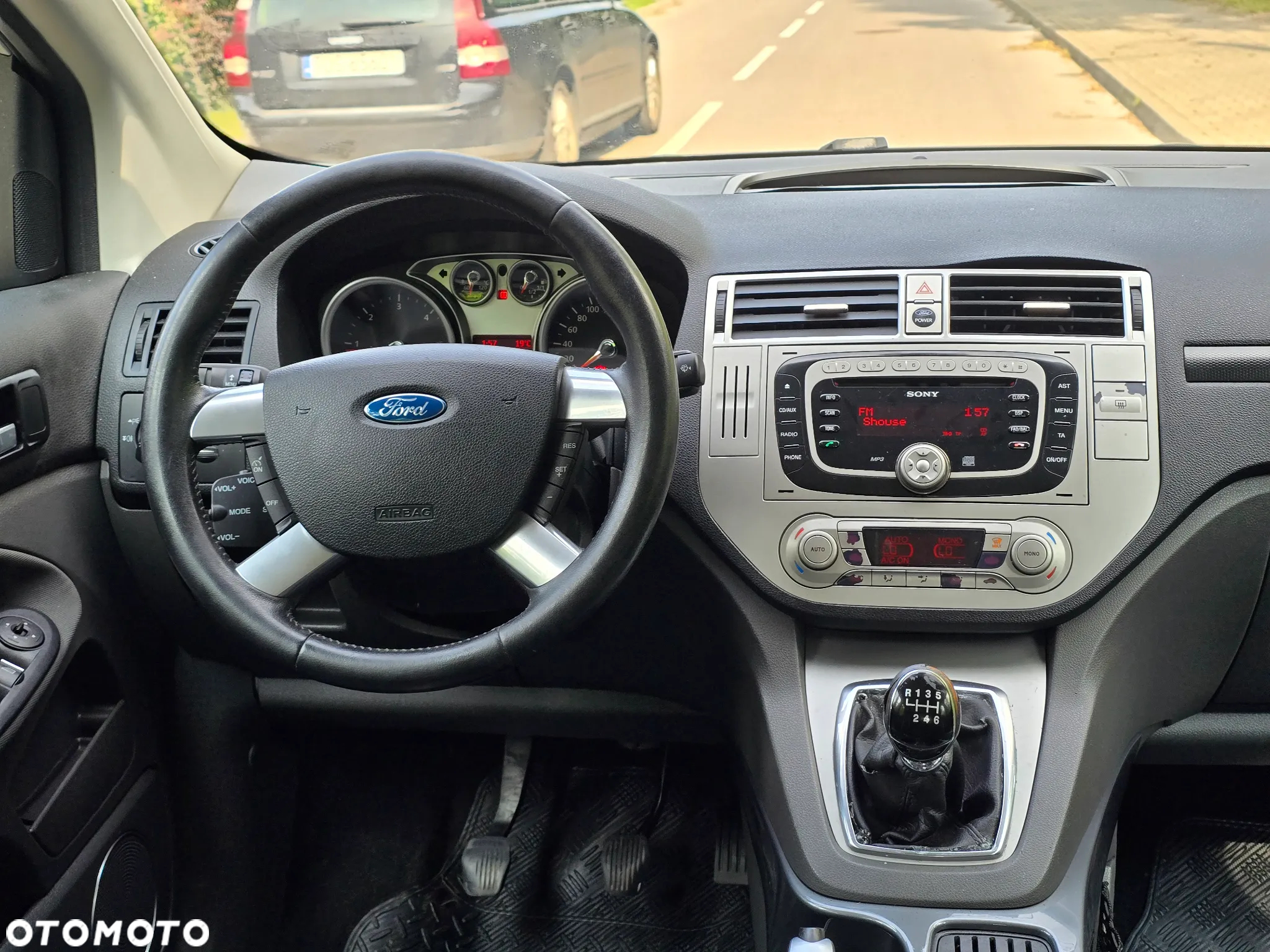 Ford Kuga 2.0 TDCi Titanium - 25