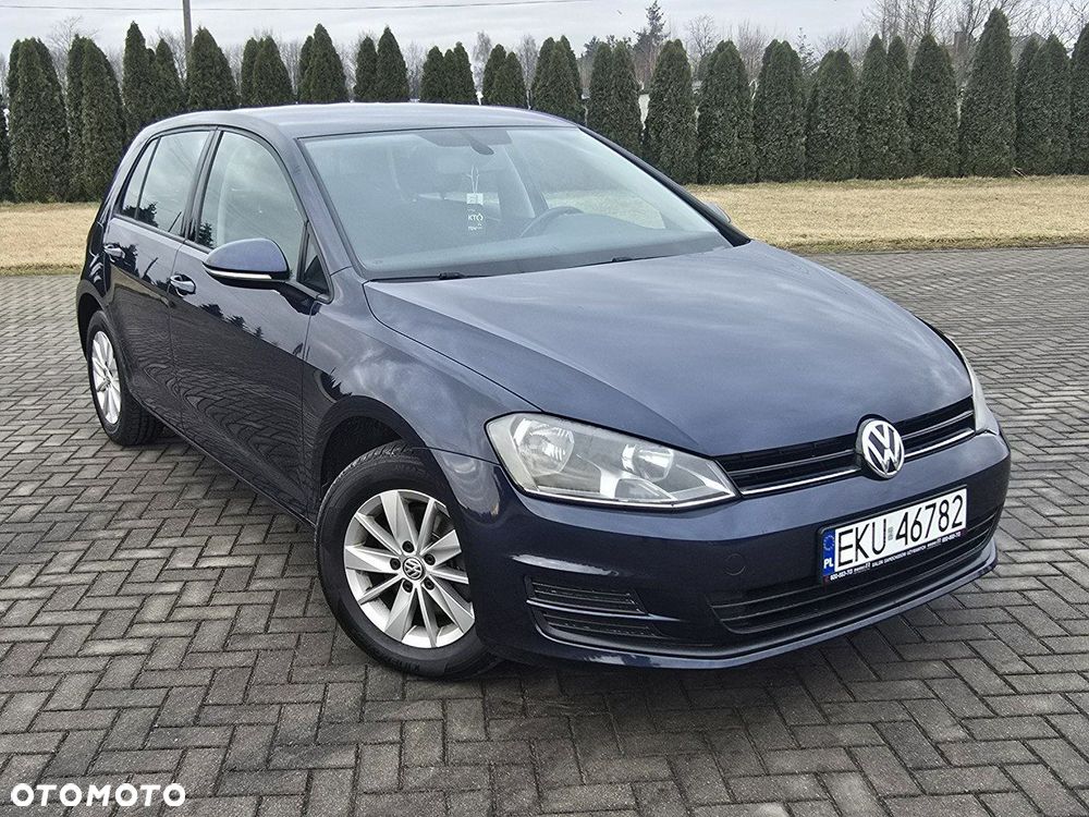 Volkswagen Golf - 1