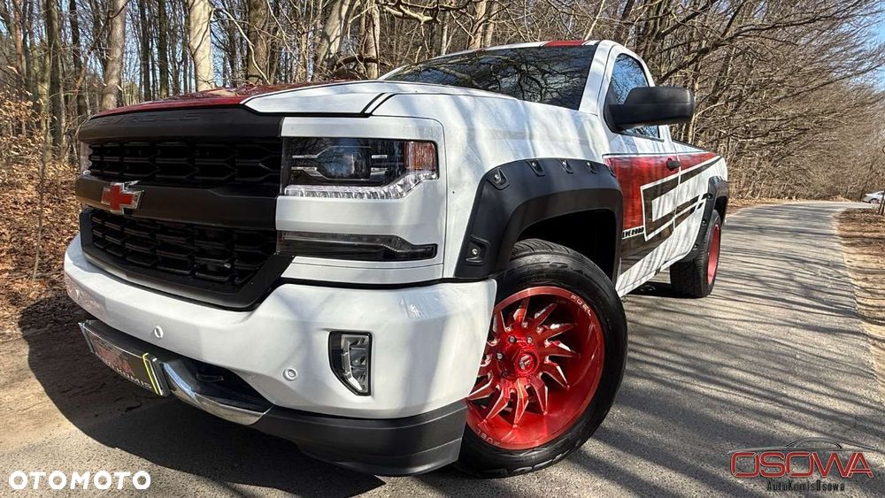 Chevrolet Silverado - 4