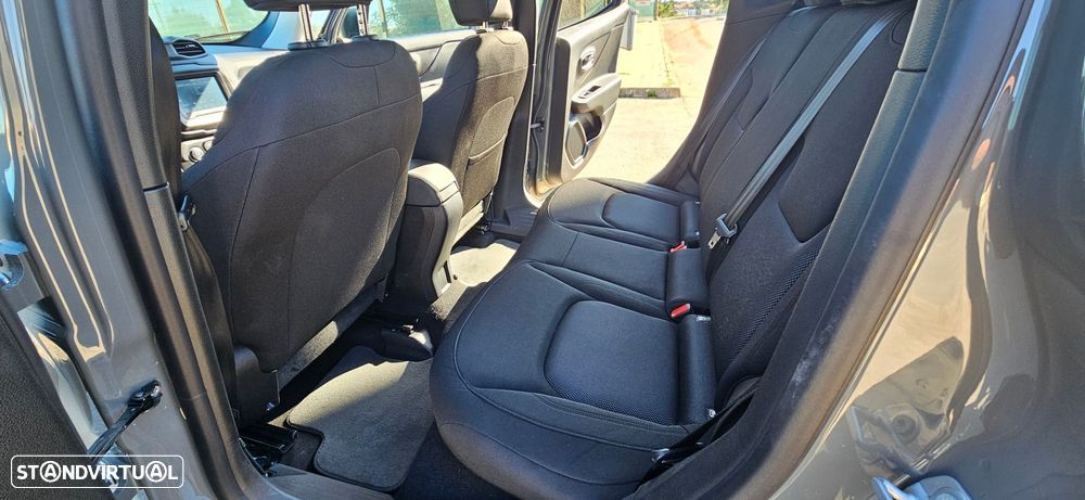 Jeep Renegade 1.6 MJD Limited - 21