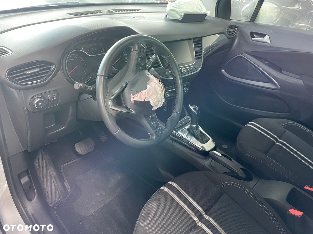 Opel Crossland - 18
