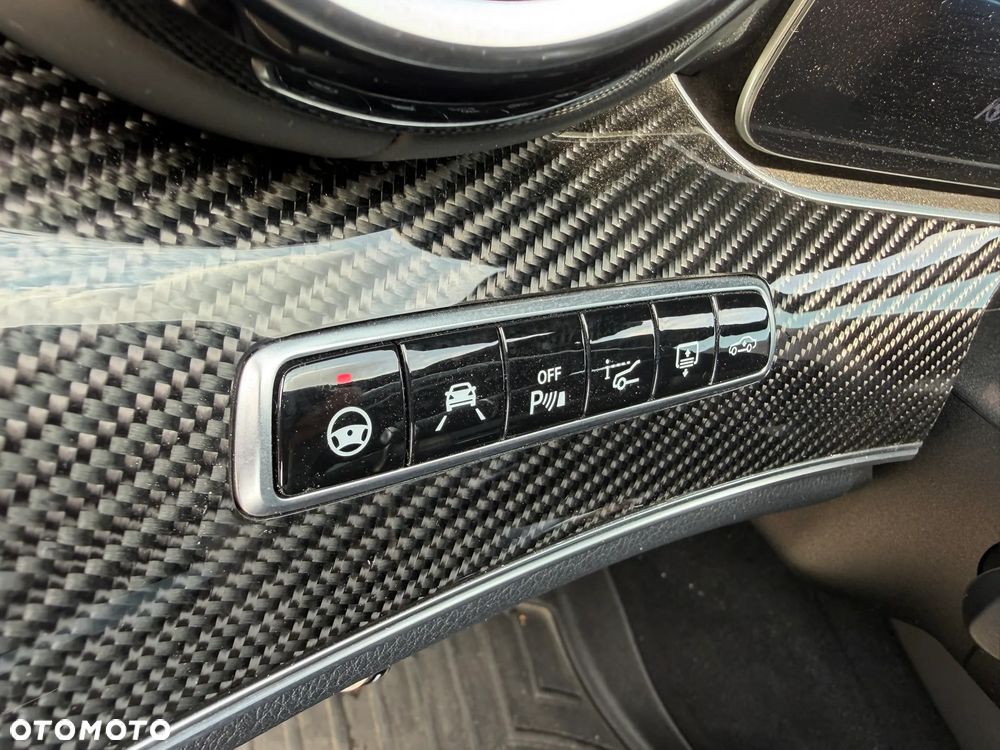 Mercedes-Benz Klasa E AMG 63 S 4Matic+ AMG Speedshift MCT-9G - 26