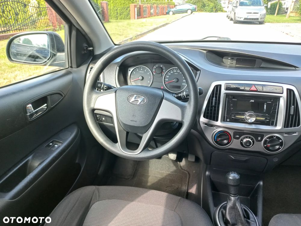 Hyundai i20 1.2 Trend - 30