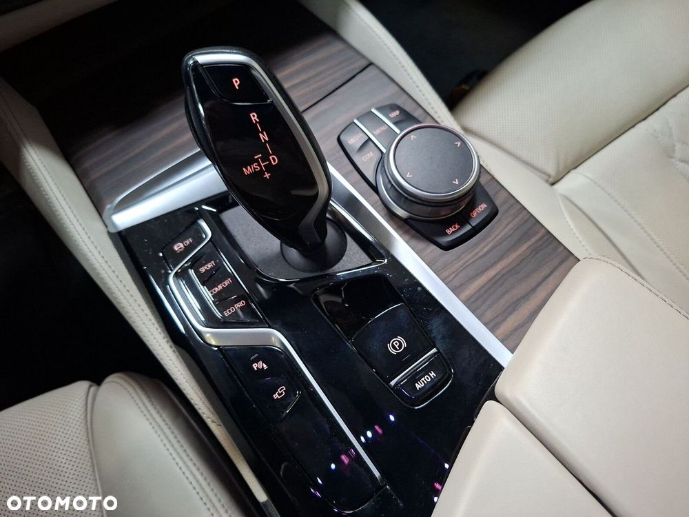 BMW Seria 5 - 17