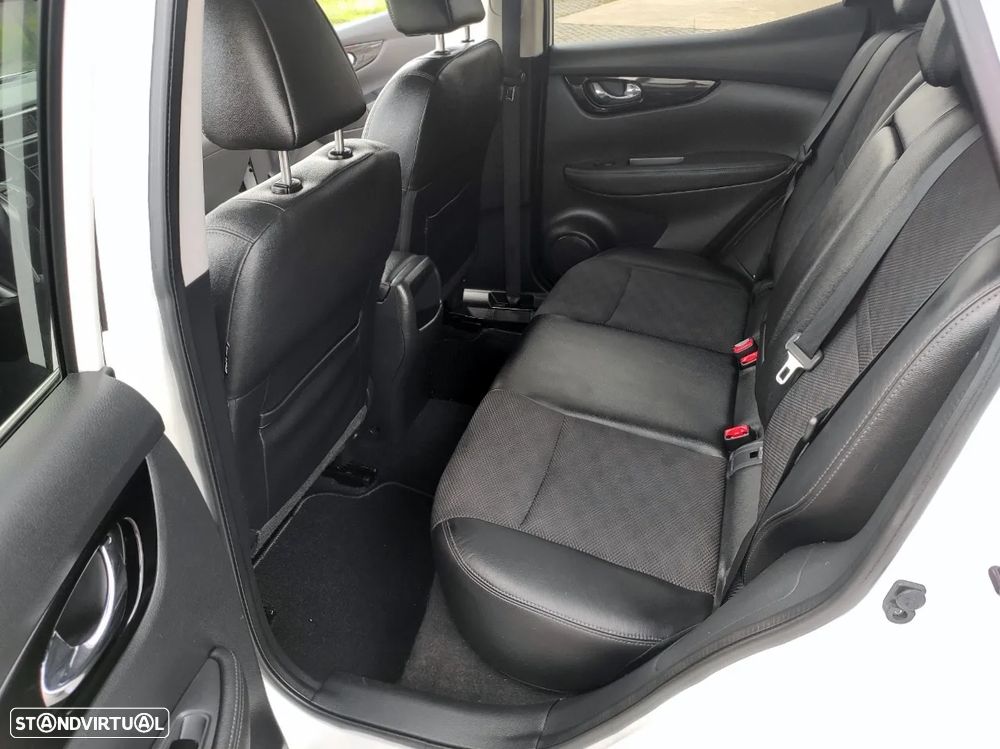 Nissan Qashqai 1.6 dCi ALL-MODE 4x4i TEKNA - 10