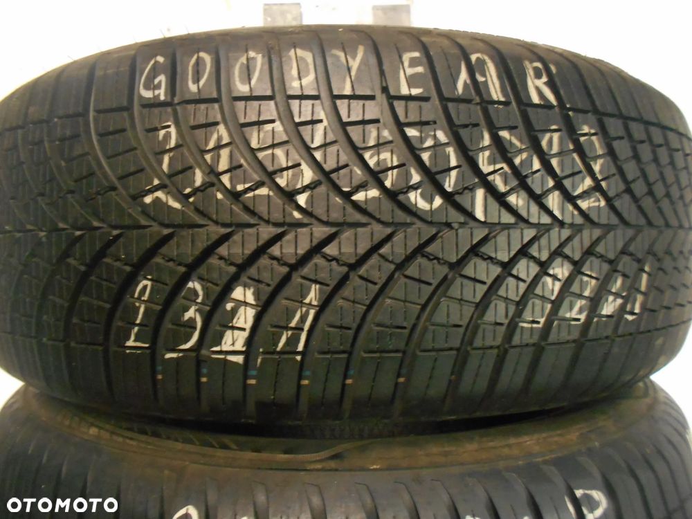 OPONY 215/50R18 GOODYEAR VECTOR 4 SEASONS GEN-3 DOT 4322 /  2321 7.4MM - 3
