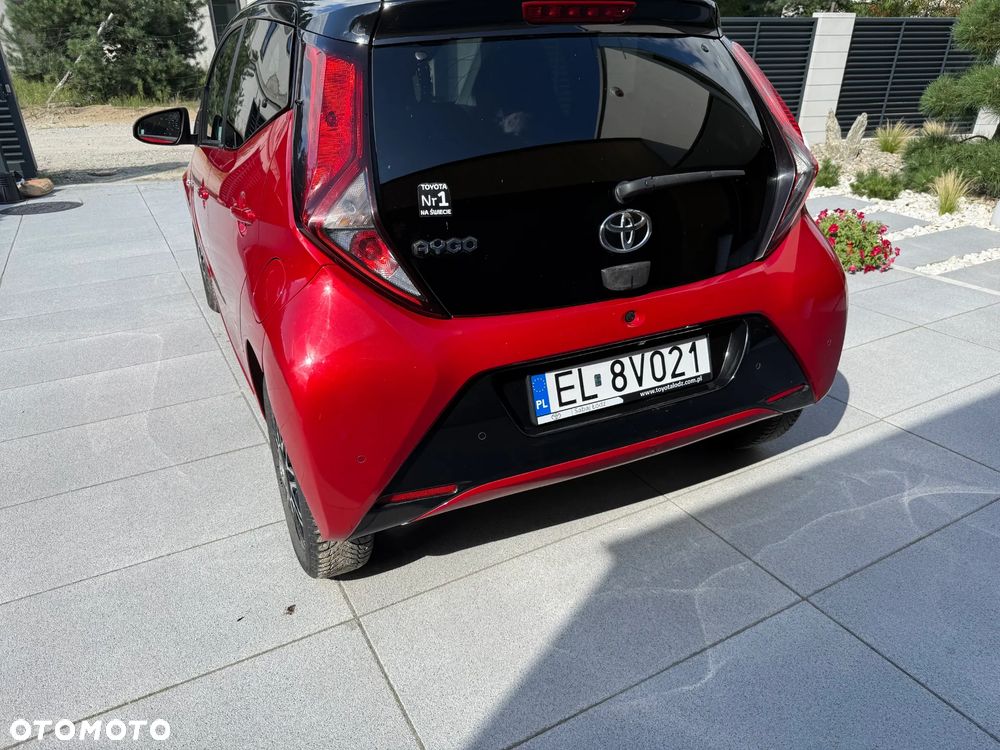 Toyota Aygo x.shift x-play connect - 15
