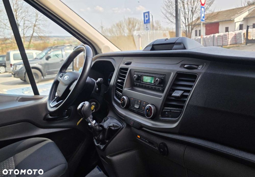 Ford Transit - 22