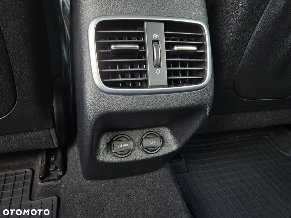 Kia Optima 2.0 M - 22