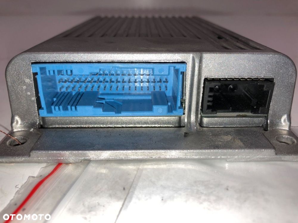 WZMACNIACZ - 102.00 PLN - BMW 5 Touring (E61) 2004 - 2010 520 d 120 kW [163 KM] olej napędowy 2005 - 4