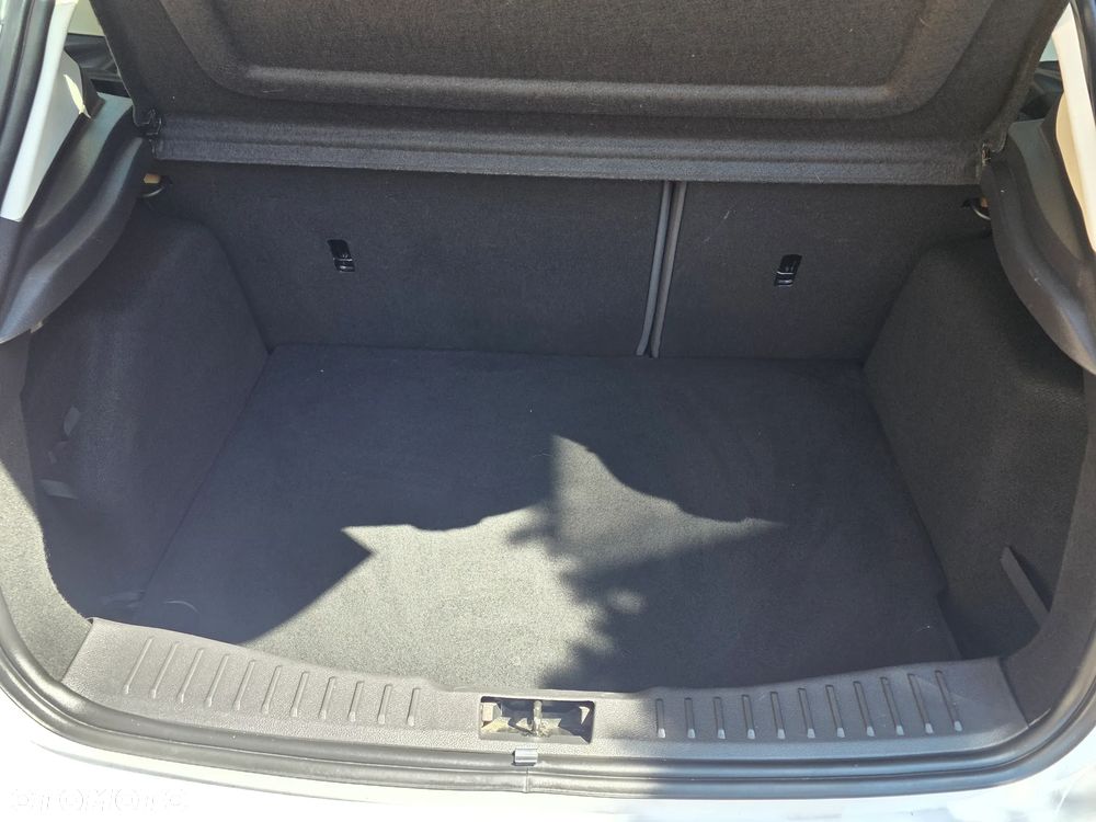 Ford Focus 1.6 TI-VCT Ambiente - 34