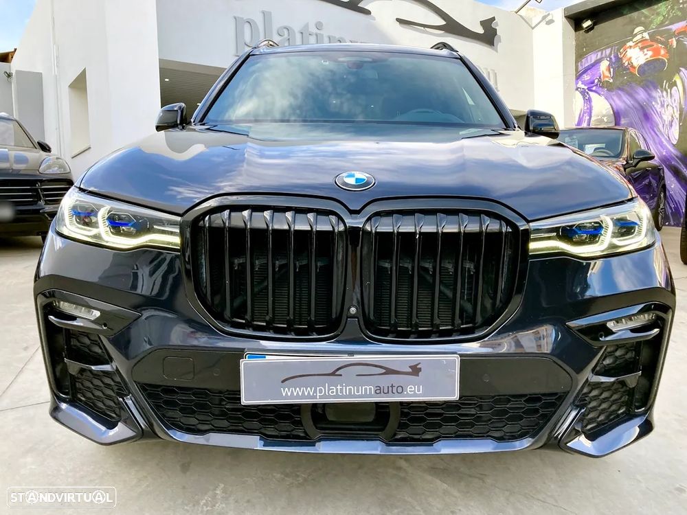 BMW X7 - 7