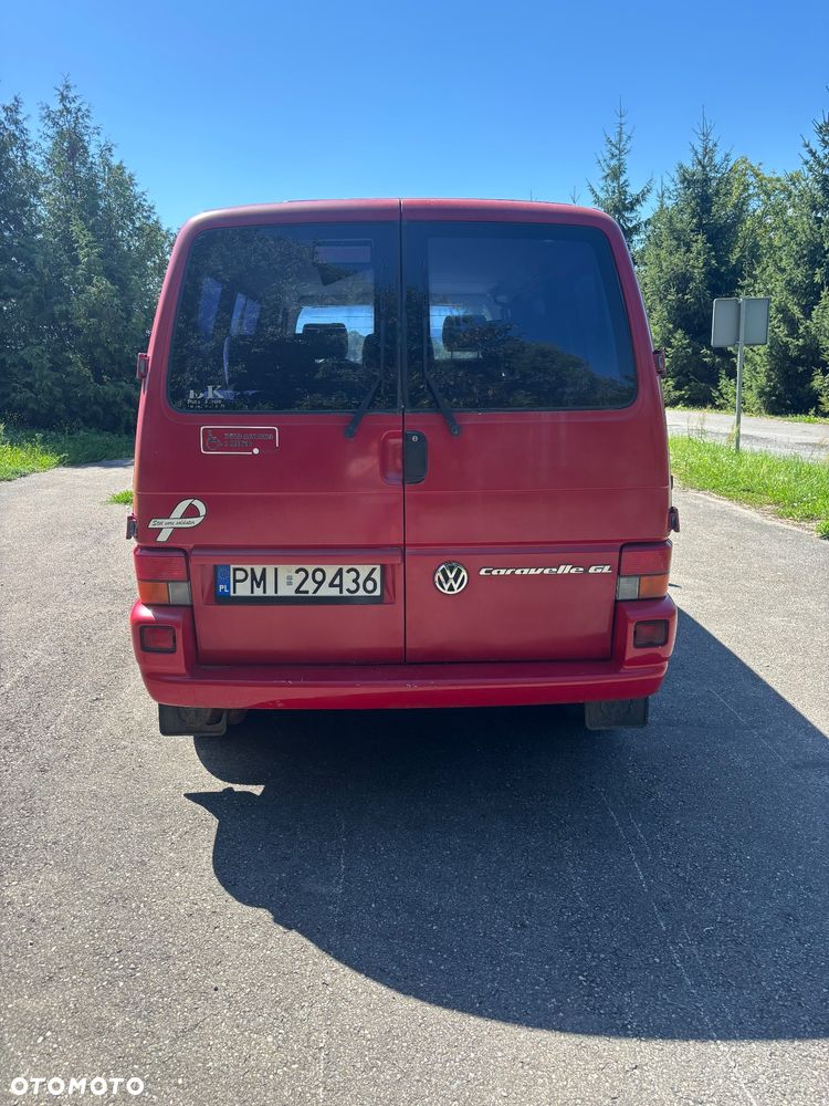 Volkswagen Caravelle - 14