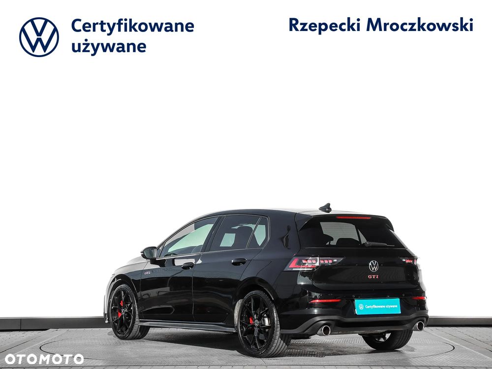 Volkswagen Golf - 9
