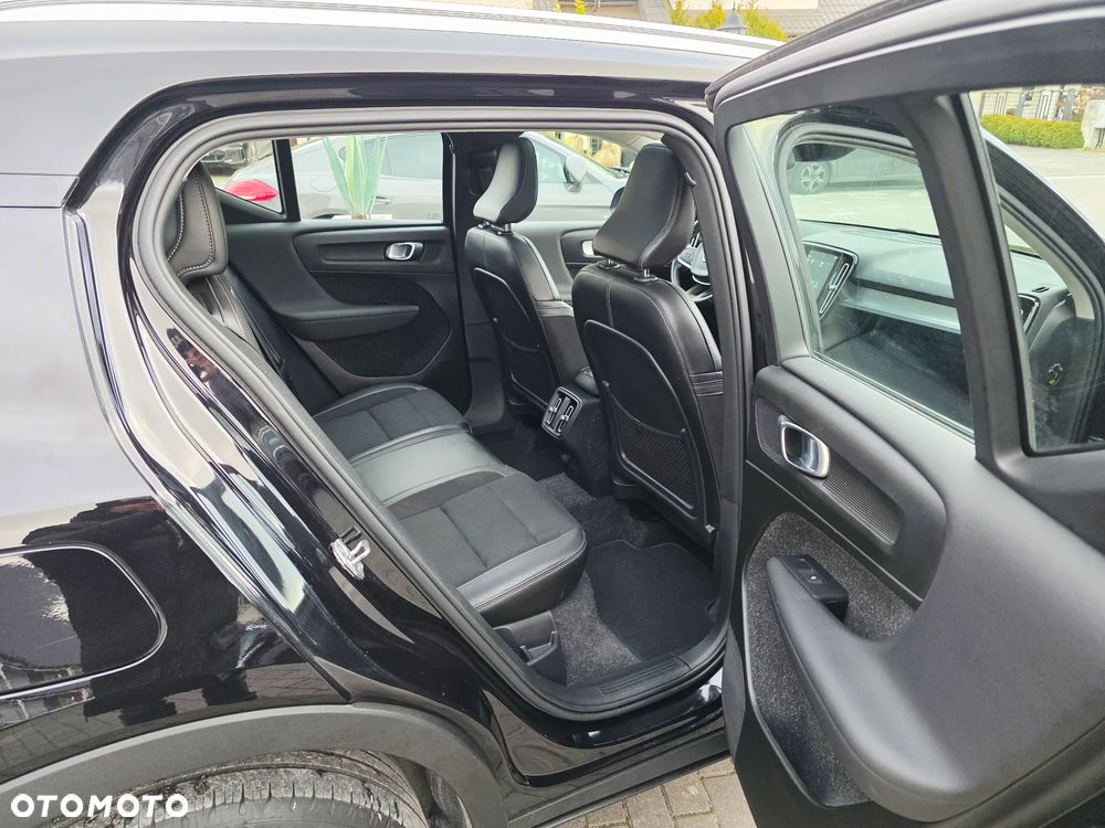 Volvo XC 40 T3 Momentum - 16