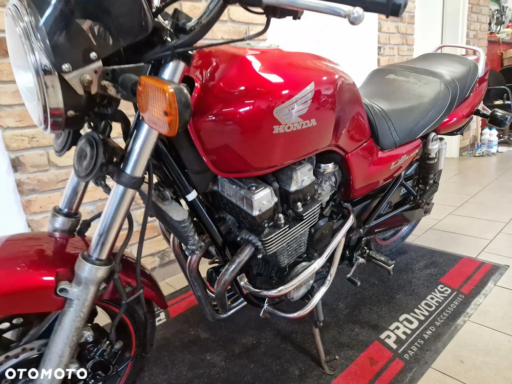 Honda CB - 16