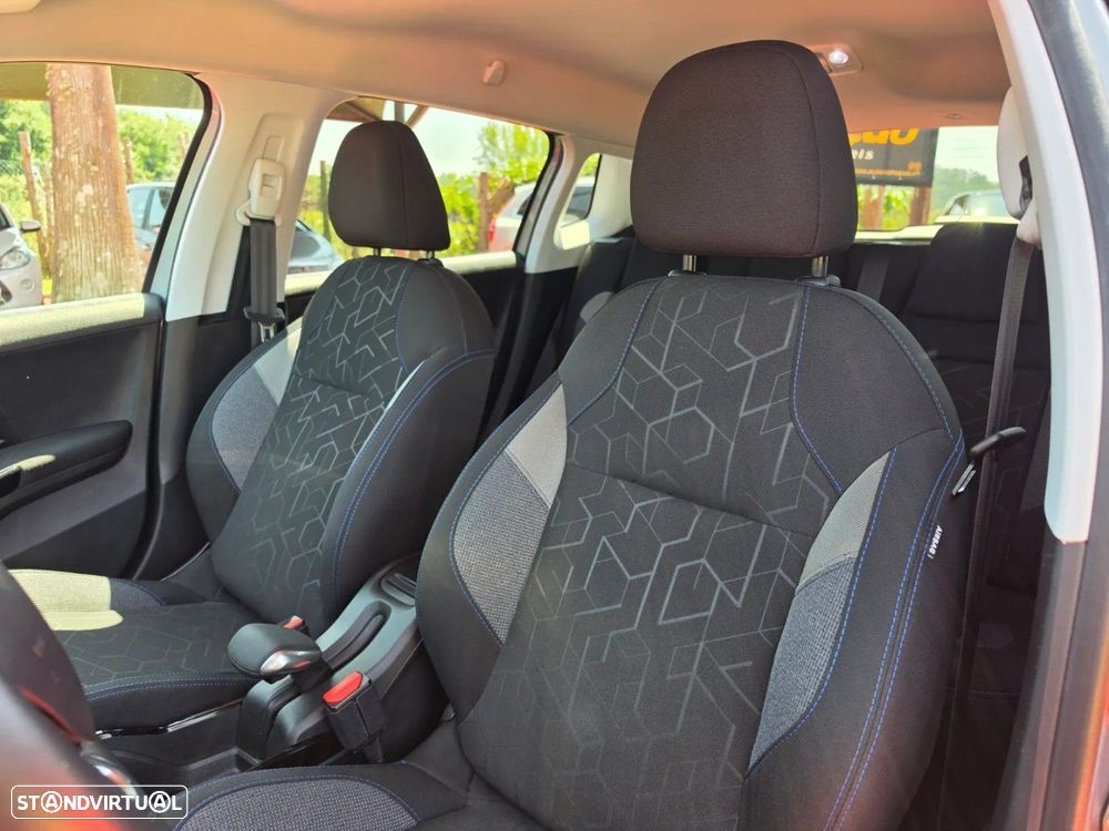 Peugeot 2008 1.2 PureTech Signature - 7