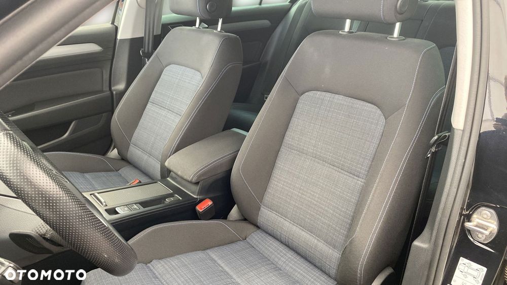 Volkswagen Passat 1.4 TSI Plug-In Hybrid GTE DSG - 11