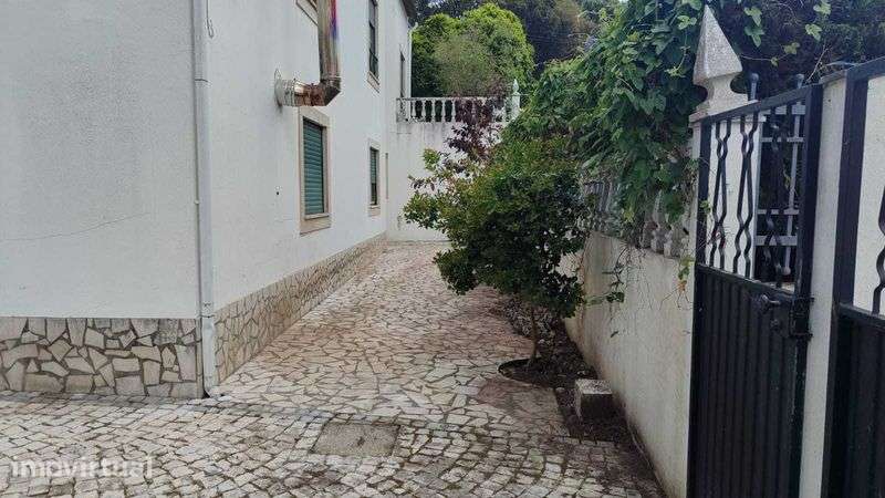 Casa Isolada com quintal  com 8 Quartos - Ideal para AL - Grande imagem: 2/2