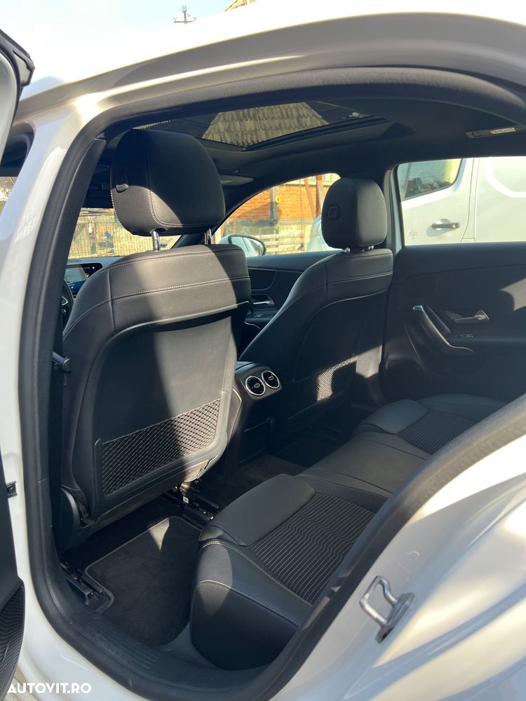 Mercedes-Benz A 180 d 7G-DCT - 11