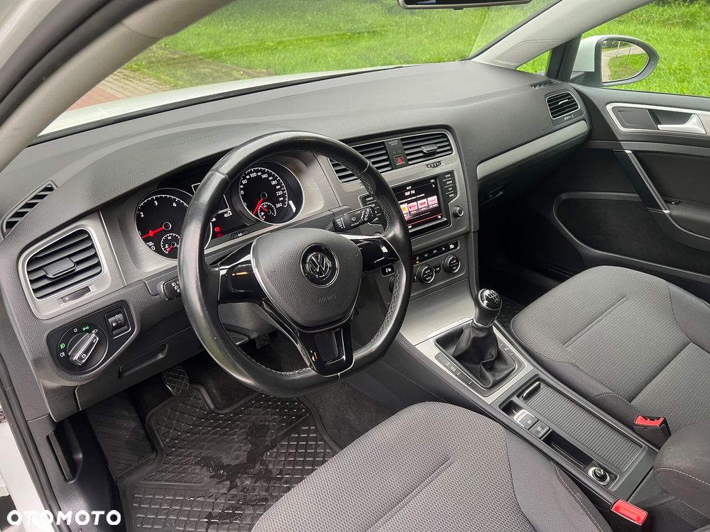 Volkswagen Golf VII 1.6 TDI BMT Comfortline - 14