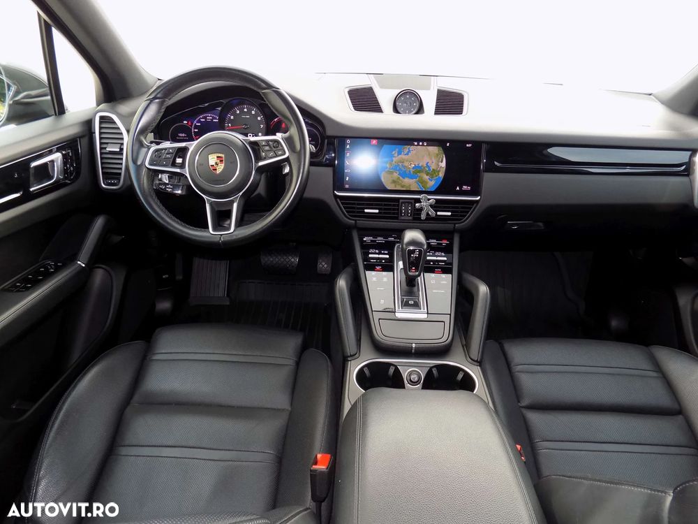 Porsche Cayenne Standard - 10