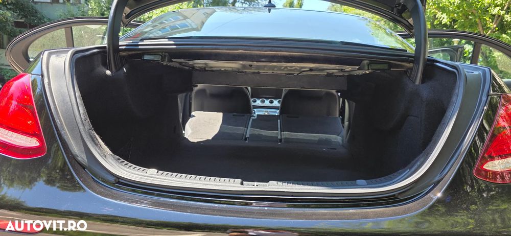 Mercedes-Benz E 220 d 9G-TRONIC AMG Line - 12