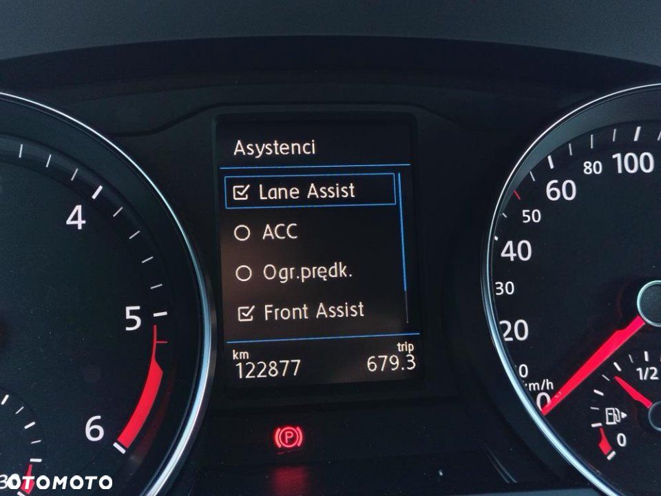 Volkswagen Passat - 26