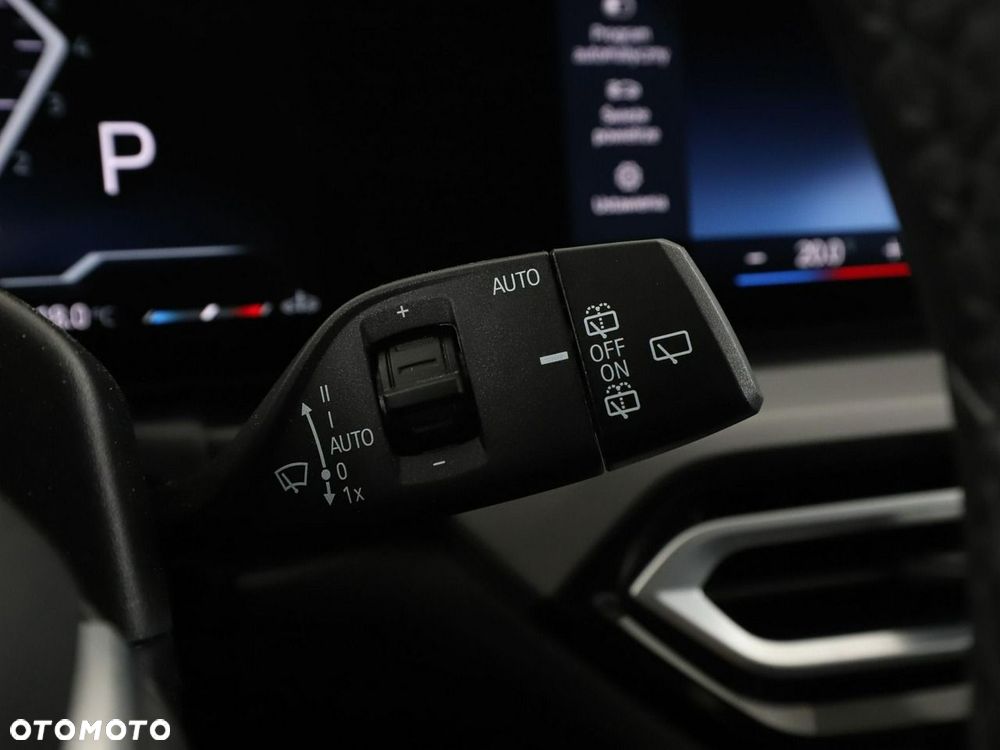 BMW Seria 3 318i - 35