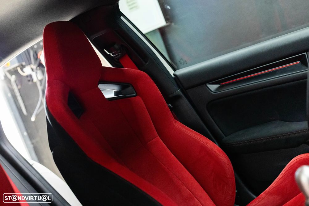 Honda Civic 2.0 VTEC Turbo Type R - 47