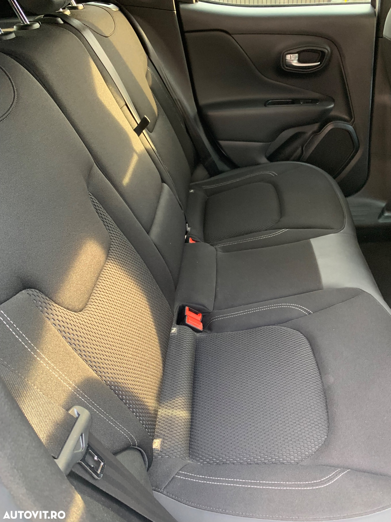 Jeep Renegade 1.3 T-GDI 4xe PLUG-IN Hybrid Automatik Summit - 19