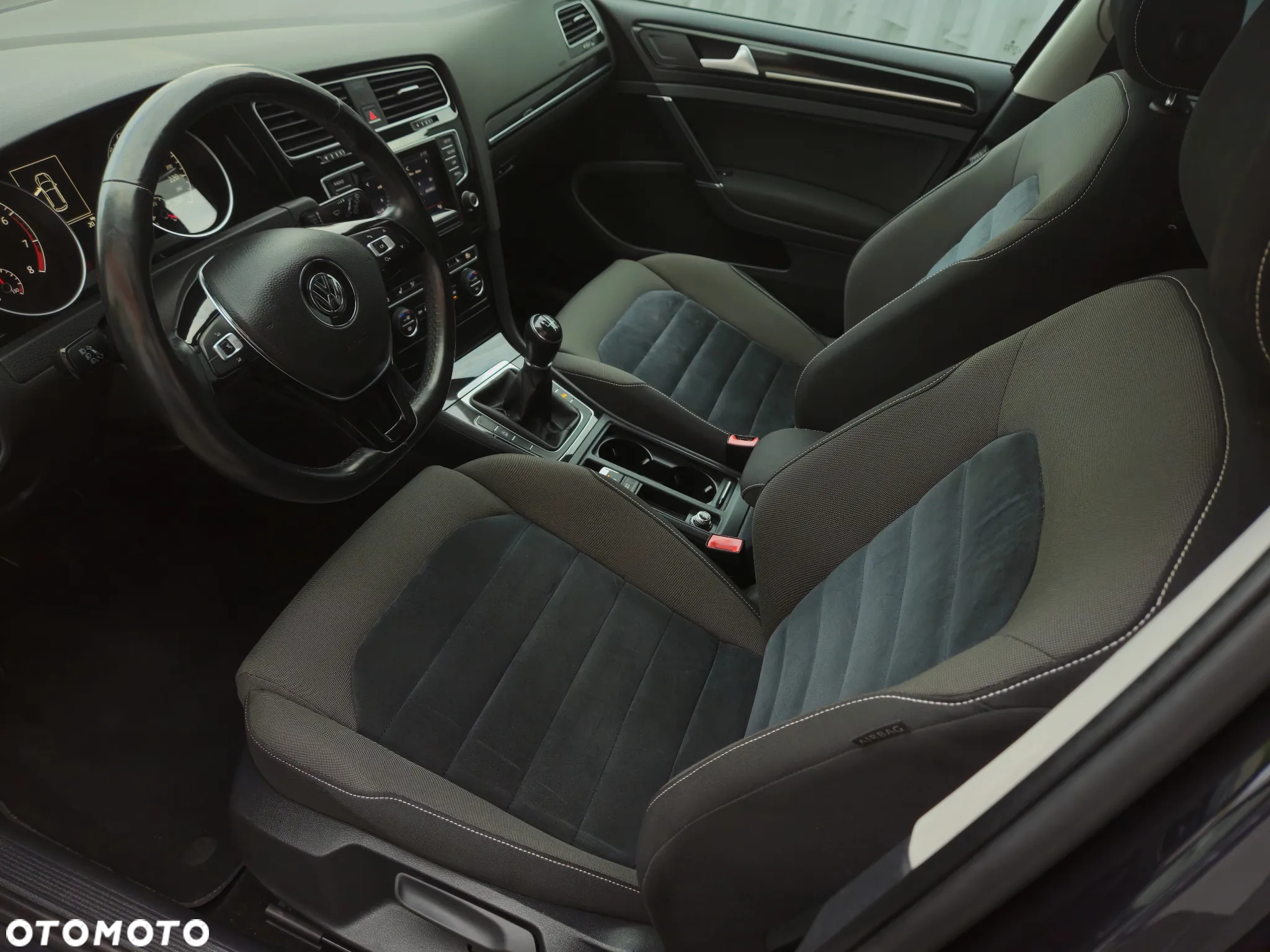 Volkswagen Golf VII 1.4 TSI BMT Highline - 20