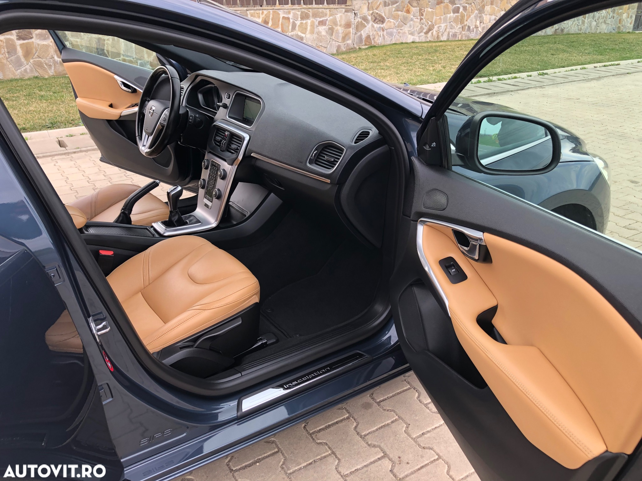 Volvo V40 D2 Inscription - 8