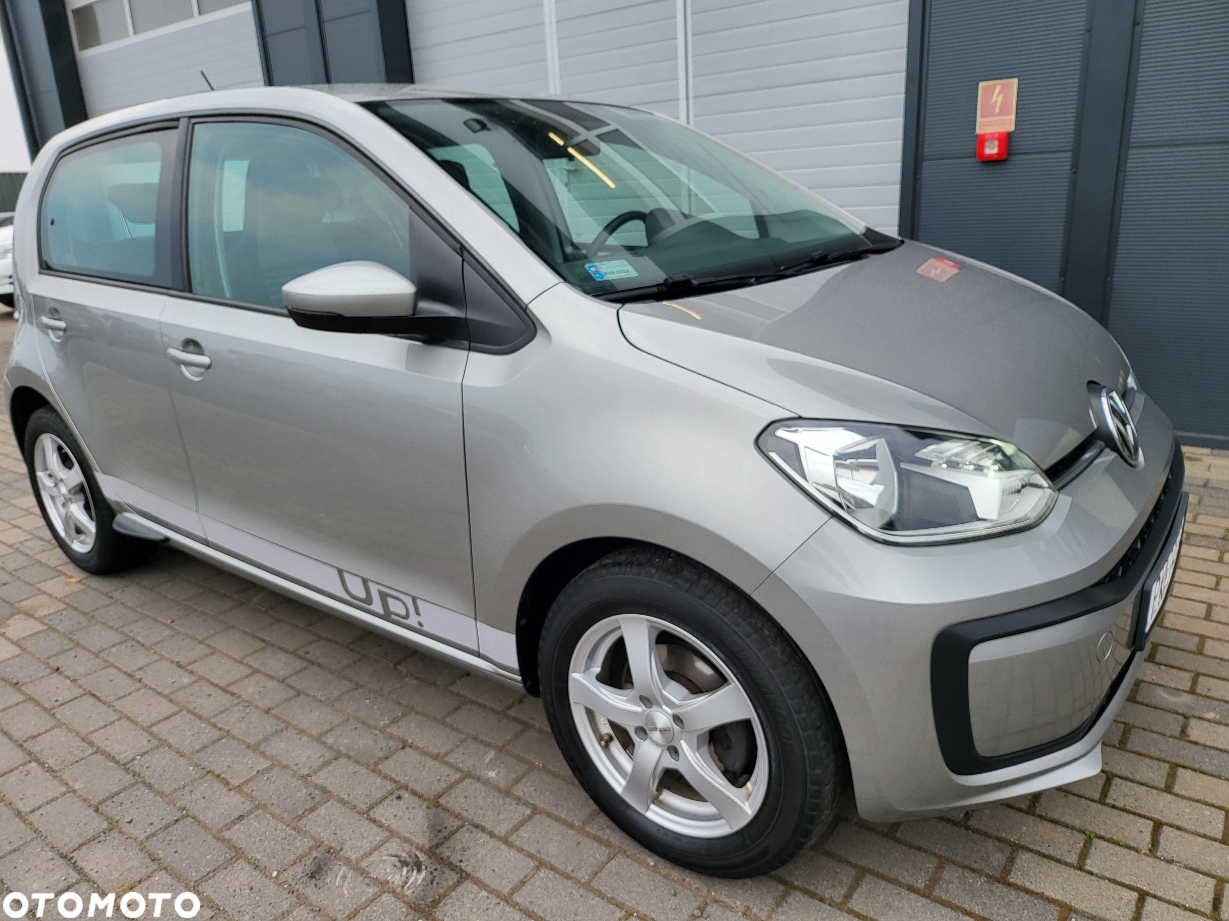 Volkswagen up! 1.0 move - 26