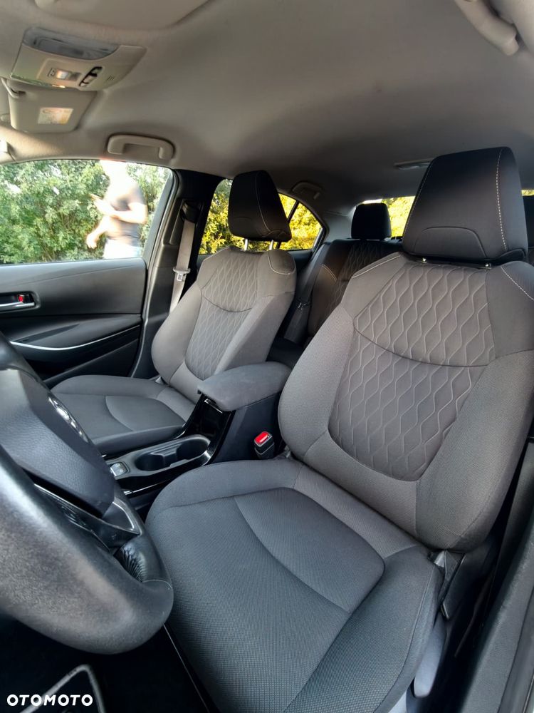Toyota Corolla 1.8 Hybrid Executive - 8