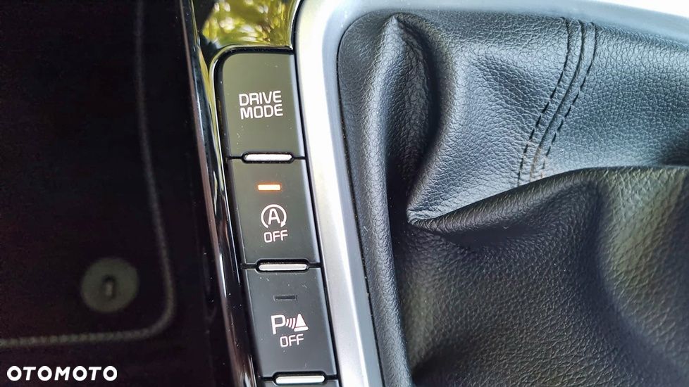 Kia Ceed 1.6 CRDi mHEV L Business Line - 19