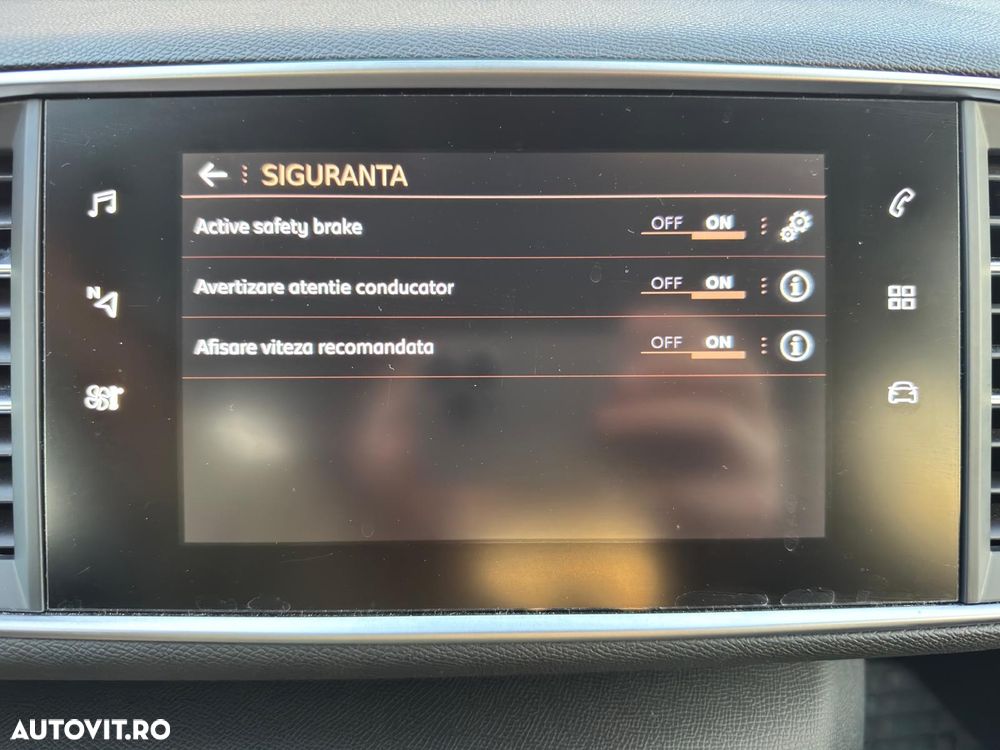 Peugeot 308 1.2L PureTech 130 S&S EAT8 Allure - 22