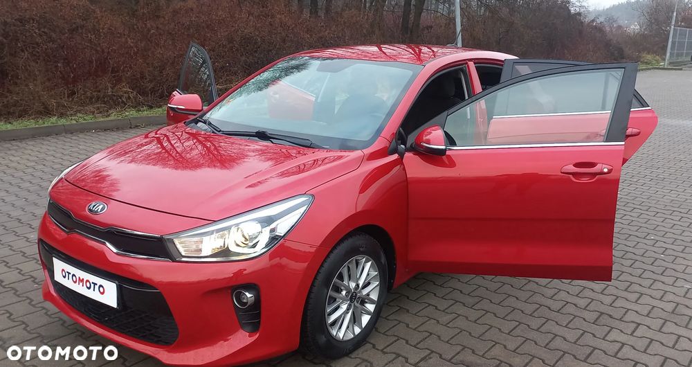 Kia Rio - 8