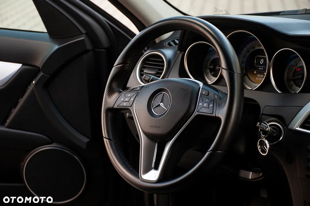Mercedes-Benz Klasa C 180 Kompressor - 32